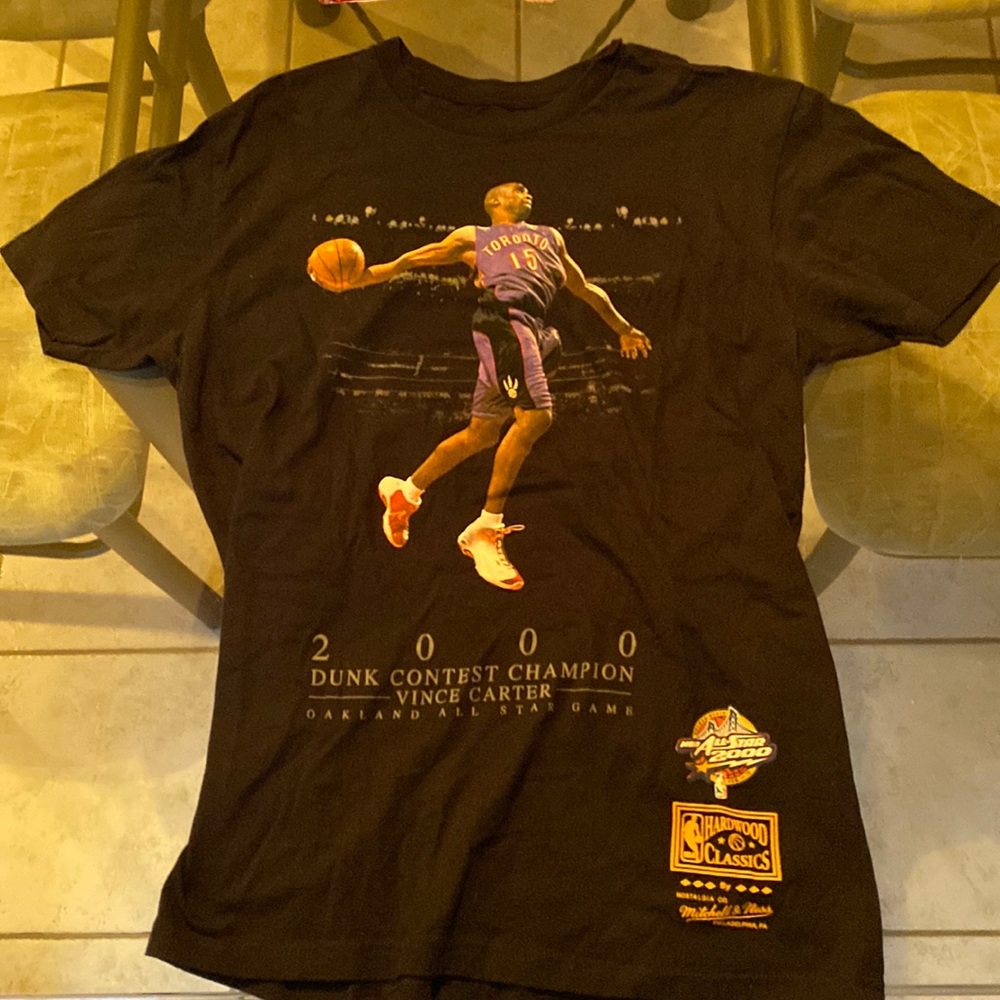 Men’s Mitchell & Ness Vince Carter 2000 Dunk Contest t-shirt